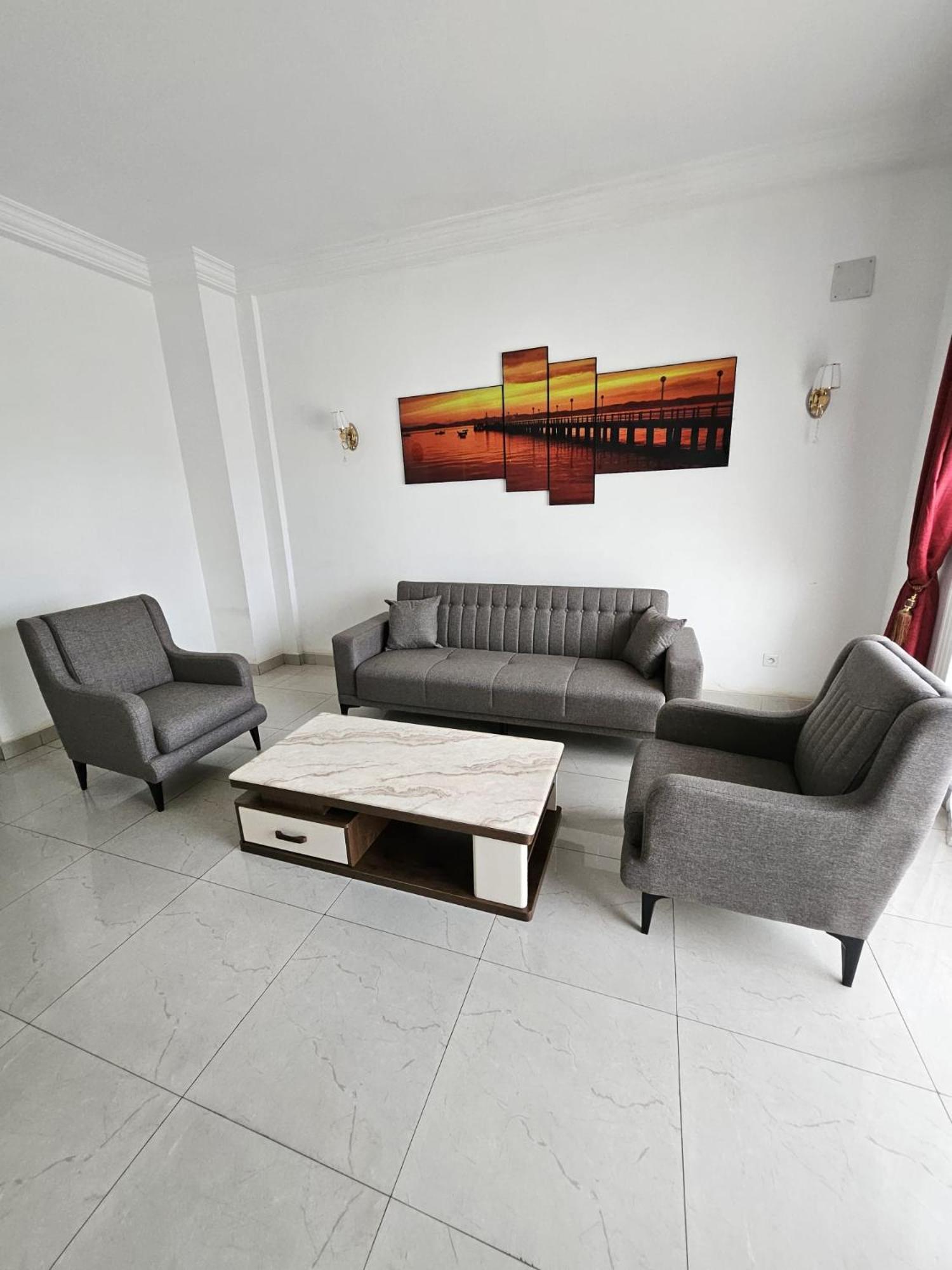 Octave'S Apt Pointe Noire Extérieur photo